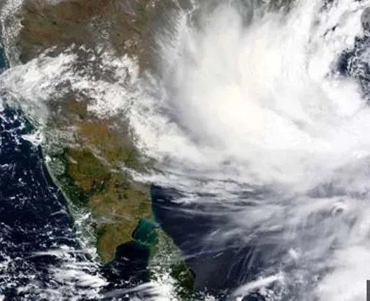 ଭିଡିଓ ବାର୍ତା ମାଧ୍ୟମରେ ବାତ୍ୟା ସଚେତନ କଲେ ଜିଲ୍ଲାପାଳ ଓ ଏସପି