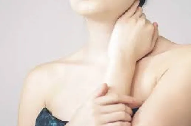 ଏହି ଘରୋଇ ଉପାୟରେ ବେକରୁ କଳା ଦାଗ ଦୂରେଇ ଦିଅନ୍ତୁ