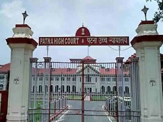 କରୋନା ସ୍ଥିତି ଅସମ୍ଭାଳ ହେଉଥିବା ବେଳେ ମୁଖ୍ୟମନ୍ତ୍ରୀ ନୀତିଶ କୁମାରଙ୍କ ଉପରେ ବର୍ଷିଲେ ବିହାର ହାଇକୋର୍ଟ