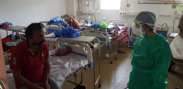 କୋଭିଡ୍ ହସପିଟାଲ ବୁଲିଲେ ଅତିରିକ୍ତ ଜିଲ୍ଲାପାଳ