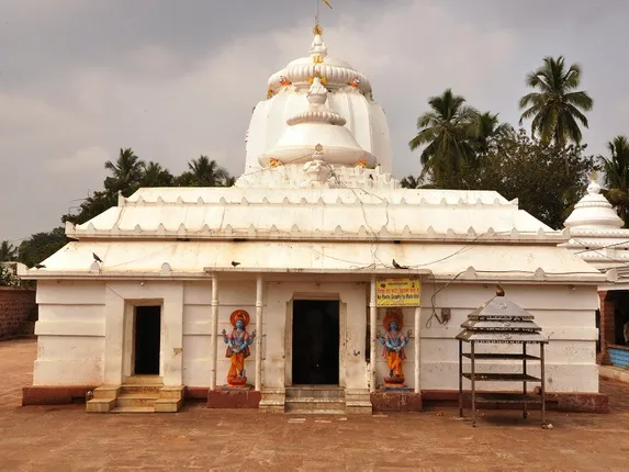 ଶ୍ରୀଅଲାରନାଥ ମନ୍ଦିର ୧୫ ଯାଏ ବନ୍ଦ, ପରିବାର ପ୍ରତିପୋଷଣ ନେଇ ଚିନ୍ତାରେ ସେବାୟତ