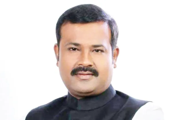 କରୋନାକୁ ହରାଇଲେ ଯୁବ ନେତା, ୧୭ଦିନ ପରେ ହସ୍ପିଟାଲରୁ ଫେରିଲେ