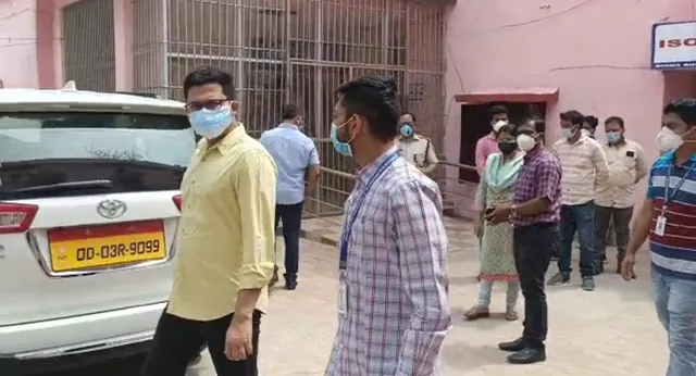 ଡାକ୍ତରଖାନା ଗ୍ରାଉଣ୍ଡ ଜିରୋରେ ଜିଲ୍ଲାପାଳ