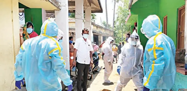 କରୋନା ଭାବି ଛୁଇଁଲେନି ପରିବାର, ଗ୍ରାମବାସୀ; ଘରେ ୬ ଘଣ୍ଟା ପଡ଼ି ରହିଲା ବୃଦ୍ଧାଙ୍କ ଶବ