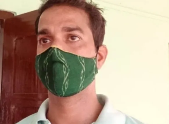 ବନ୍ଧୁକ ଦେଖାଇ ଲୁଟିନେଲେ ୬ ଲକ୍ଷ 