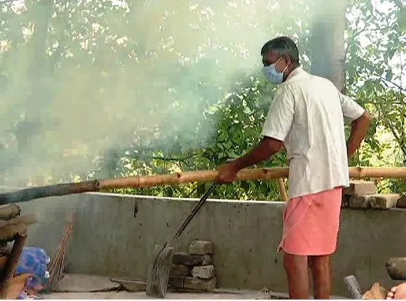 ନିରାଶା ଭିତରେ ଆଶାର ଝଲକ୍‌: ୨ ଶହରୁ ଅଧିକ କୋଭିଡ୍‌ ମୃତକଙ୍କୁ ସତ୍କାର କଲେଣି