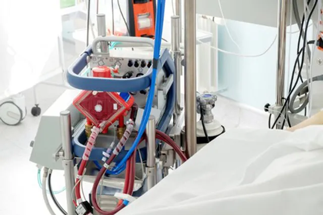 ଏସସିବି ମେଡିକାଲରେ ବ୍ୟବହାରରେ ଆସୁନି ଅଢ଼େଇ କୋଟିର ଏକ୍‌ମୋ ମେସିନ୍‌