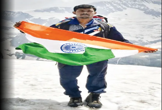 କରୋନାକୁ ହରାଇବା ଅଭିଯାନରେ ପର୍ବତାରୋହୀ ନୀଳାଚଳ