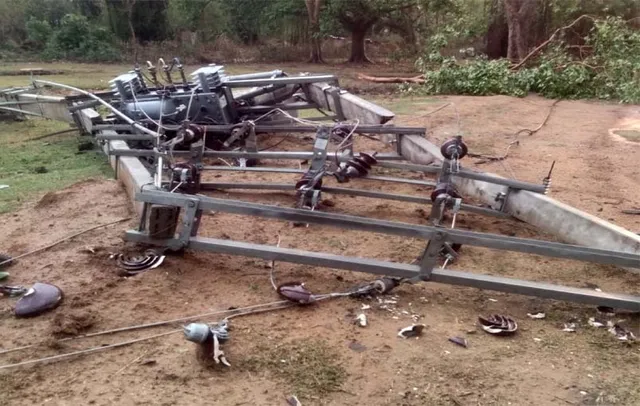 କାଳବୈଶାଖୀରେ ଭାଙ୍ଗିଲା ଘର, ଉପୁଡ଼ିଲା ଟ୍ରାନ୍‌ସଫର୍ମର