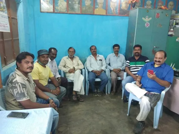 ଲକଡାଉନ ସମୟରେ ଘରୋଇ ବସର; ବୀମା ଓ ରୋଡ୍ ଟ୍ୟାକ୍ସ ଛାଡ଼୍ କରିବାକୁ  ଘରୋଇ ବସ ମାଲିକ ସଂଘର ଅନୁରୋଧ