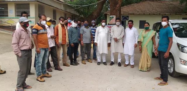 ଛିଣ୍ଡୁନି ମାଣ୍ଡିଆ କିଣା ବିବାଦ, ପଇସା ନ ପାଇ ଚାଷୀ ହଟହଟା 