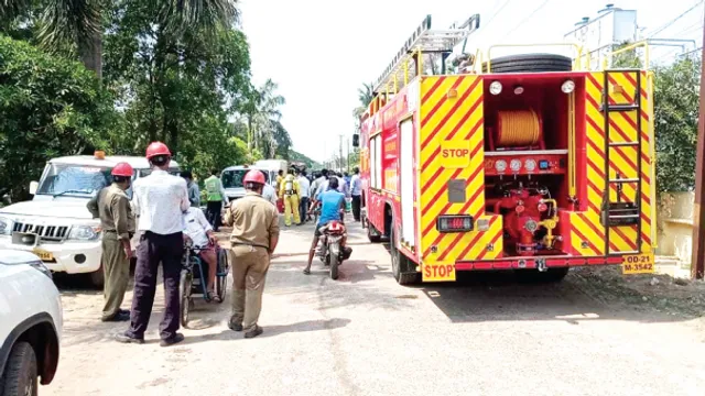 ଚିଙ୍ଗୁଡ଼ି ପ୍ରୋସେସିଂ ପ୍ଳାଣ୍ଟ୍‌ରେ ଅଘଟଣ: ପାରାଦୀପରେ ଆମୋନିଆ ଗ୍ୟାସ୍‌ ଲିକ୍‌: ୩ ଗୁରୁତର