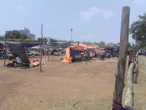 ୧୫ ଦିନିଆ ଲକ୍‌ଡ଼ାଉନ ଆରମ୍ଭ ଦିନ ୧୨ଟା ଯାଏଁ ପରିବା ହାଟ-ଦୋକାନରେ ଗହଳି