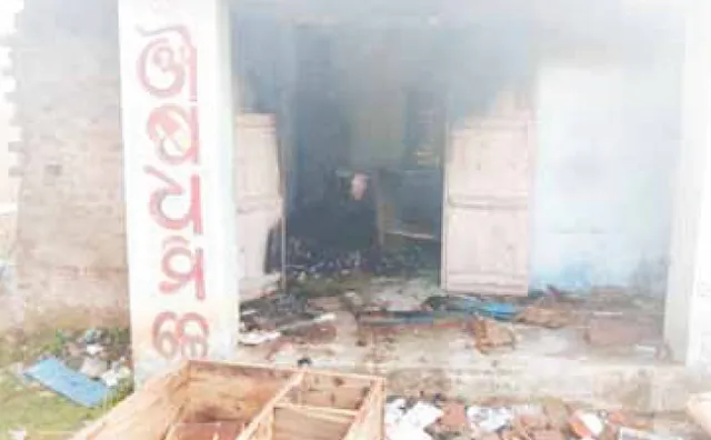 ଶବଦାହକୁ ନେଇ ସଂଘର୍ଷ: ୮ ଘଣ୍ଟା ପଡ଼ିରହିଲା ମୃତଦେହ