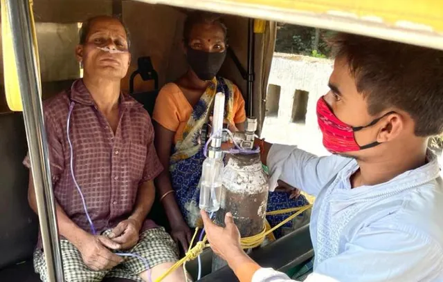 ବାପ-ପୁଅଙ୍କ ମାଗଣା ଅକ୍ସିଜେନ୍ ସଞ୍ଜିବନି ସେବା