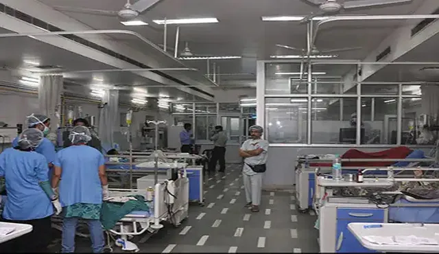 କାହାକୁ ନଜଣାଇ ହସ୍ପିଟାଲ ଛାଡ଼ି ପଳାଇଲେ ୨୩ଜଣ କରୋନା ଆକ୍ରାନ୍ତ