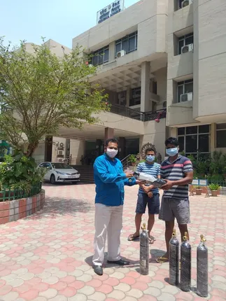 କରୋନା ସଂକ୍ରମିତ ପ୍ରବାସୀ ଓଡ଼ିଆଙ୍କୁ ଅମ୍ଳଜାନ ଦେବ ଓଡ଼ିଆ ମହାମଞ୍ଚ, ଜାରି କଲେ ମୋବାଇଲ ନମ୍ବର