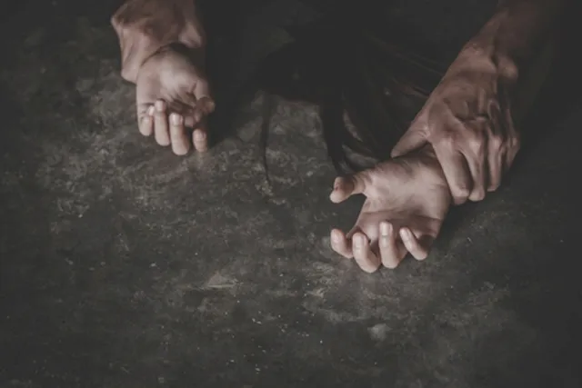 ଶାଳୀକୁ କୁରାଢ଼ିରେ ହାଣି ହତ୍ୟା କରିବା ପ‌ରେ ଶାଶୂଙ୍କୁ ଦୁଷ୍କର୍ମ କଲା ଜ୍ବାଇଁ