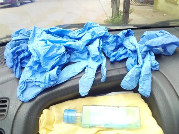 ସର୍ଭେ ପାଇଁ ଅଙ୍ଗନବାଡ଼ି କର୍ମୀଙ୍କୁ ରକ୍ତଲଗା ଗ୍ଲୋଭସ୍‌