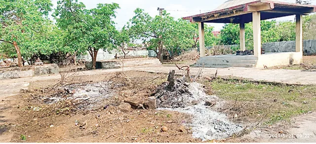 ଜରାଜୀର୍ଣ୍ଣ ଅବସ୍ଥାରେ କାଳୀଗାଡ଼ିଆ ଓ କପିଳେଶ୍ବର ମଶାଣି