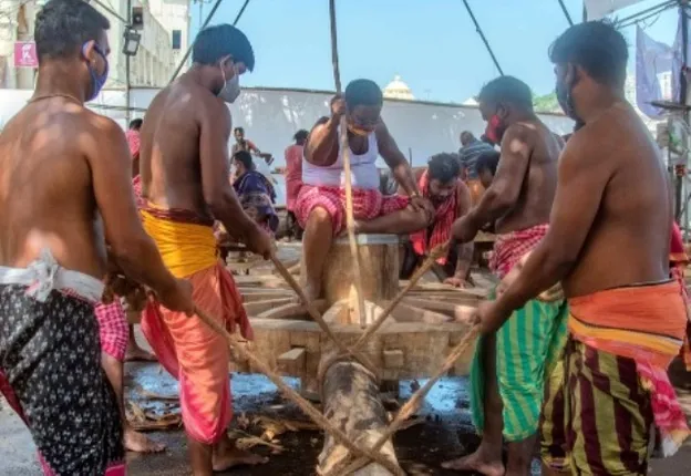 ୪୨ରୁ ସରିଲା ୩୩ ଚକ, ଚାରିନାହାକା କାମ ଆରମ୍ଭ