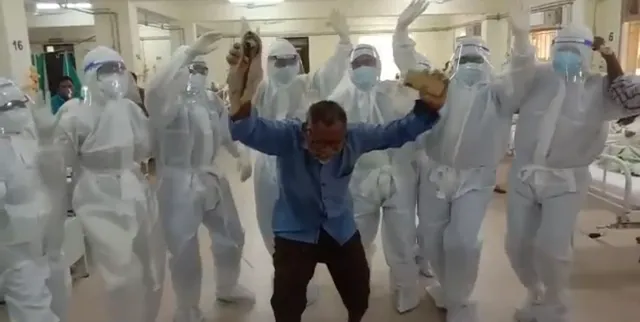 କରୋନା ରୋଗୀଙ୍କ ପାଇଁ ମେଡିକାଲ ଷ୍ଟାଫ୍‌ଙ୍କ ଡ୍ୟାନ୍‌ସ ଥେରାପି