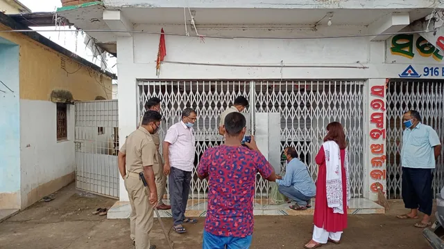 ଲୁଗା ଦୋକାନ ସିଲ୍, ୧୦ହଜାର ଜରିମାନା