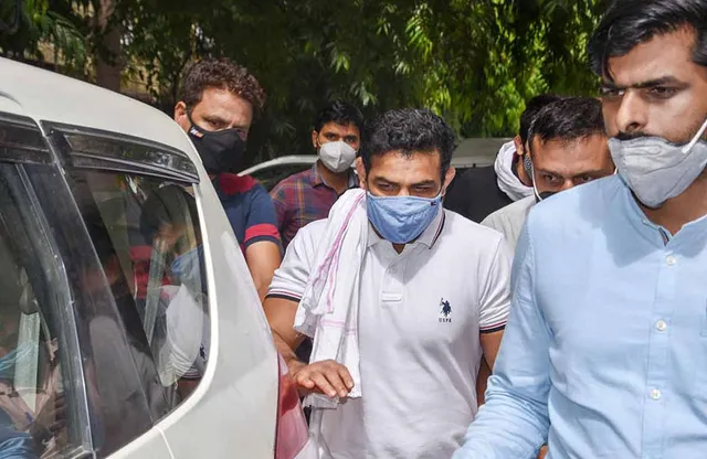 ଅନ୍ୟ ଆଖଡ଼ାକୁ ନେଇ ହୋଇଥିଲା ସୁଶୀଲ-ଧନକର ବିବାଦ