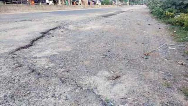 ଅଧାପନ୍ତରିଆ କାଳିଆବୁଦା-ନୂଆ ବଜାର ରାସ୍ତା