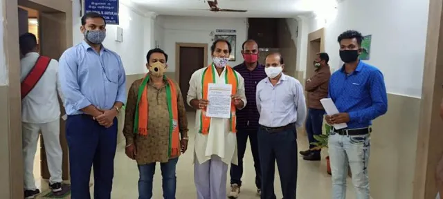 ଧାନ ମଣ୍ଡିରେ ଅବ୍ୟବସ୍ଥାକୁ ନେଇ ବିଜେପି ପକ୍ଷରୁ ଜିଲ୍ଲାପାଳଙ୍କୁ ଦାବିପତ୍ର