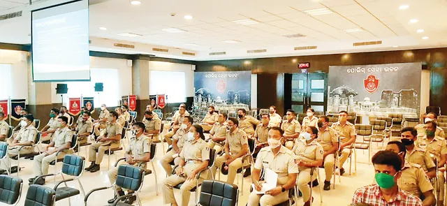 କେଉଁ ବାଟରେ ଚାଲିଛି ପୁଲିସ ଆଧୁନିକୀକରଣ? ୨୨% ପଦ ଖାଲି