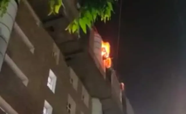 ଦିଲ୍ଲୀ ‘ଏମ୍‌ସ୍‌’ର ୯ ତାଲାରେ ଲାଗିଥିବା ନିଆଁ ଲିଭାଇଲେ ୨୨ ଦମକଳ