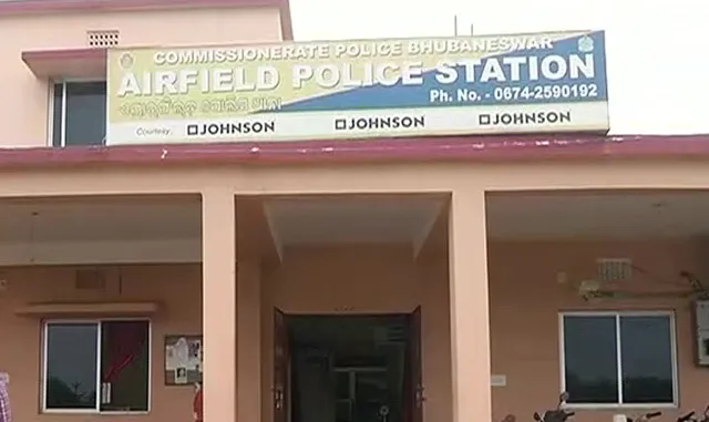 ନାବାଳିକାଙ୍କ ଅଶ୍ଳୀଳ ଫଟୋ ଭାଇରାଲ, ଅଭିଯୁକ୍ତକୁ ଛାଡ଼ିଦେଲା ପୁଲିସ