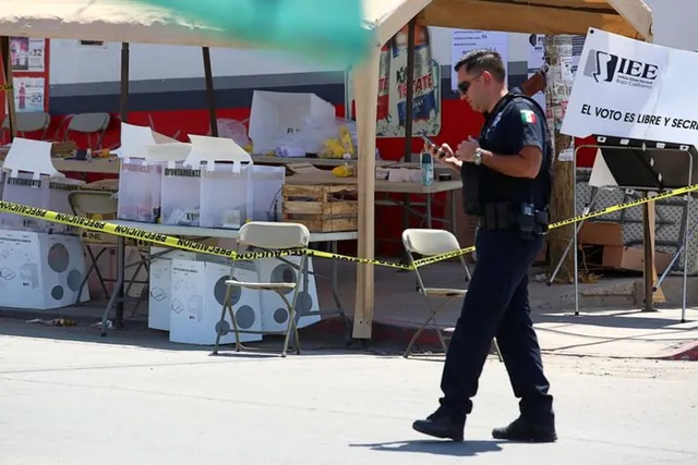 ମେକ୍ସିକୋରେ ଭୋଟ୍‌ ବେଳେ ବୁଥ୍ ଭିତରକୁ କଟାମୁଣ୍ଡ ପକାଇ ଧାଇଁ ପଳାଇଲା ଦୁର୍ବୃତ୍ତ