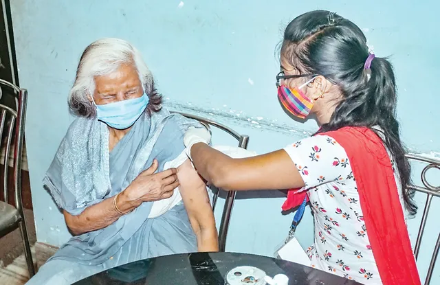 ବୃଦ୍ଧାଶ୍ରମରେ ସ୍ବତନ୍ତ୍ର ଟିକାଦାନ ଶିବିର