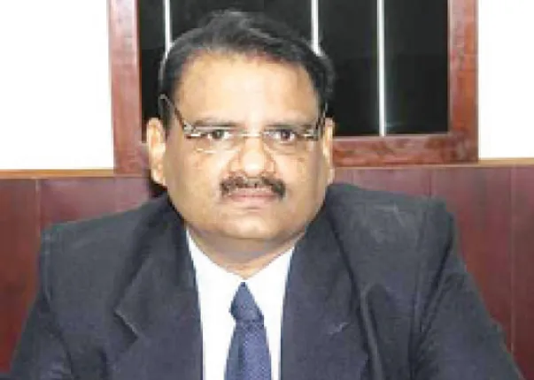 ଏଡିଜି ଦେବାଶିଷ ପାଣିଗ୍ରାହୀଙ୍କୁ ସ୍ଥାନାନ୍ତରରେ ବିଳମ୍ବ, ଆଜି ସକାଳେ ଏୟାର ଆମ୍ବୁଲାନ୍ସରେ ନେବା ଯୋଜନା