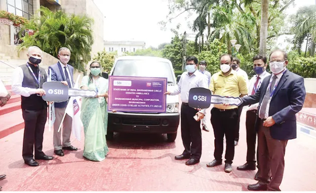 ଏସବିଆଇ ପକ୍ଷରୁ ବିଏମ୍‌ସିକୁ କୋଭିଡ୍‌ ନମୁନା ସଂଗ୍ରହ ଭ୍ୟାନ ପ୍ରଦାନ