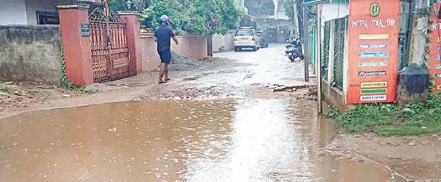 ମୁଖ୍ୟ ରାସ୍ତାରୁ ବିଚ୍ଛିନ୍ନ ହେଲା ସାଇଶ୍ରଦ୍ଧା କଲୋନି