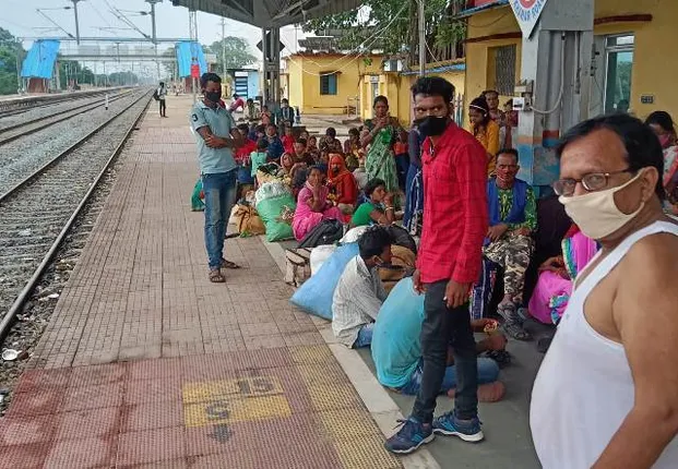 ନୂଆପଡ଼ା ଜିଲ୍ଲାକୁ ପୁଣି ଫେରିଲେ ୧୭୮ ପ୍ରବାସୀ ଶ୍ରମିକ