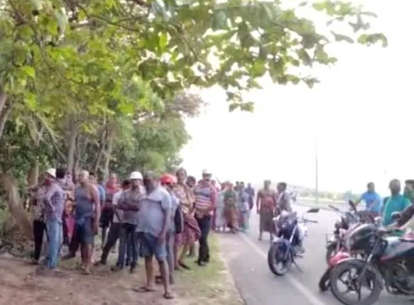 ପାରାଦୀପ ମେରାଇନ ଡ୍ରାଇଭ ରୋଡରେ ଝୁଲିଛି ଯୁବକଙ୍କର ମୃତଦେହ