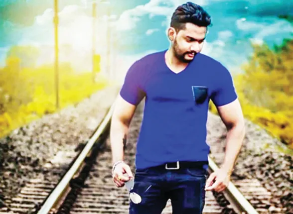 ଆସୁଛନ୍ତି ଅର୍ପଣ