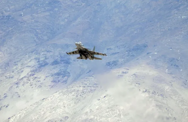 ପୁଣି ଏଲଏସିରେ ପଇଁତରା ମାରିଲା ଚୀନର ଯୁଦ୍ଧ ବିମାନ