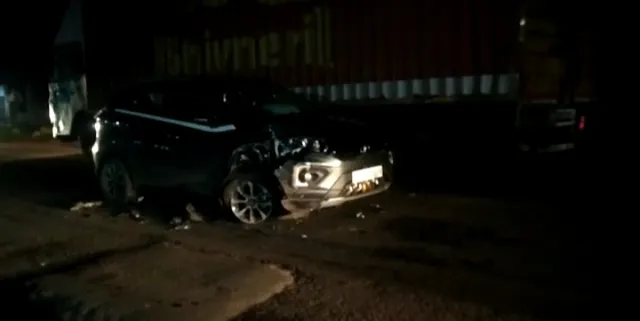 ବୋଲେରୋ-ସ୍କୁଟି ମୁହାଁମୁହିଁ ଧକ୍କା, ଯୁବକ ଗୁରୁତର ଆହତ