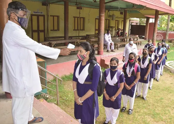 ଡିଇଓ ଓ ନୋଡାଲ ଅଧିକାରୀଙ୍କୁ ନିର୍ଦେଶ: କରୋନା କଟକଣା କଡ଼ାକଡ଼ି କର