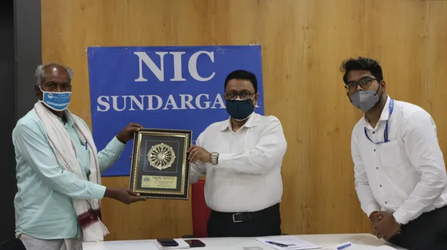 ନାବାର୍ଡର ୪୦ ତମ ପ୍ରତିଷ୍ଠା ଦିବସ; ସୁନ୍ଦରଗଡ଼ର ମଧୁସୂଦନ ମାଝୀଙ୍କୁ ଶ୍ରେଷ୍ଠ ଚାଷୀ ସମ୍ମାନ