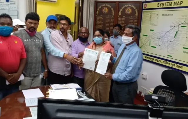 ବାଦାମ ପାହାଡରୁ ରାଉରକେଲା ପର୍ଯ୍ୟନ୍ତ ପାସେଞ୍ଜର ଟ୍ରେନ୍‌ ଚଳାଚଳ କରିବାକୁ ଦାବି