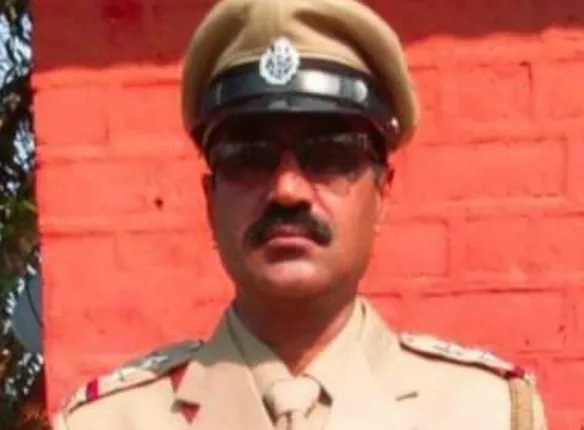 ଏସ୍‌ଆଇ ଉଗ୍ରସେନ ପଟେଲ ଭିଜିଲାନ୍ସ ଦ୍ବାରା ଗିରଫ, ୨ ଲକ୍ଷ ଟଙ୍କା ଜବତ