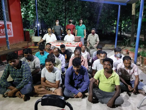 ଜୁଆ ଆଡ଼ାରେ ଫିଲ୍ମ ଷ୍ଟାଇଲ୍‌ରେ ଚଢ଼ଉ, ୧୮ ଗିରଫ