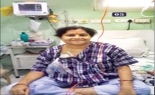 କର୍କଟ ପୀଡ଼ିତା ଅଧ୍ୟାପିକାଙ୍କ ପାଇଁ ବାହାରିଲେ ଛାତ୍ରଛାତ୍ରୀ