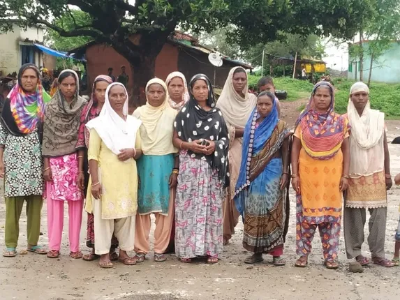 ଶ୍ରମିକଙ୍କ ଚାରାରୋପଣ ଟଙ୍କା ଚଳୁ! ବର୍ଷକ ପରେ ବି ମିଳୁନି ୧୨୦ରୁ ଅଧିକ ଶ୍ରମିକଙ୍କ ପାଉଣା